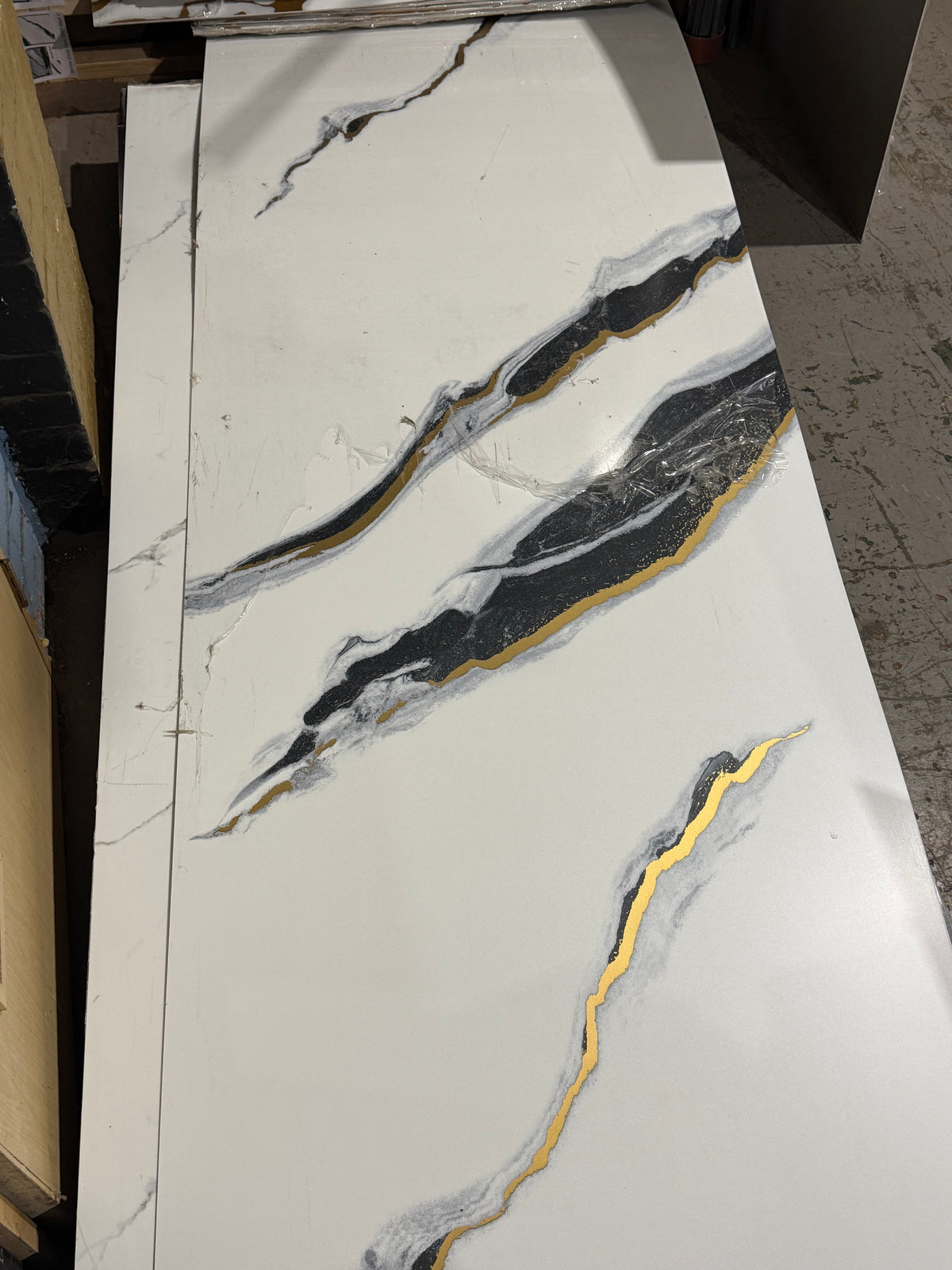 SPC Wall Panel White Gold Vein (280cm x 97cm)